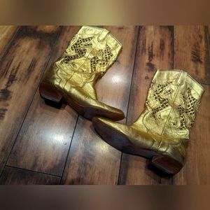Vintage Gold Boots~ Vero Cuoio size 7 1/2